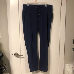 Helly Hansen pants - size large